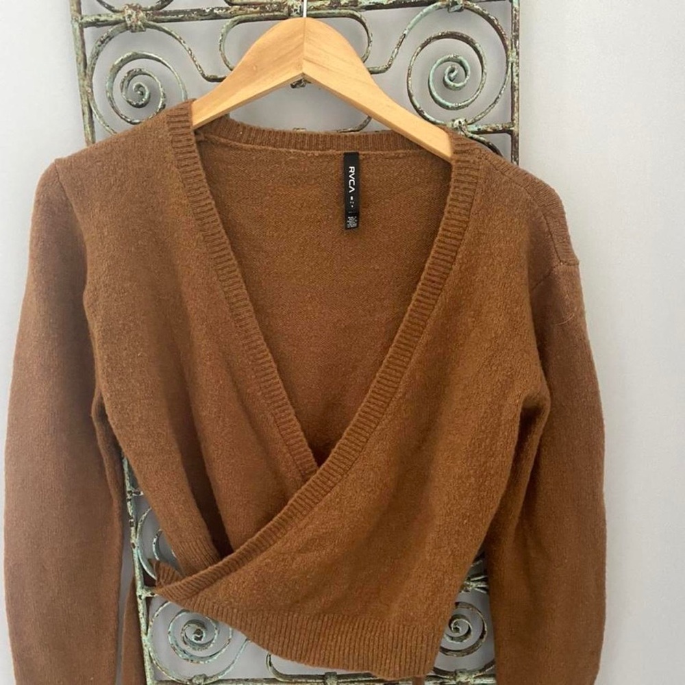 RVCA sweater